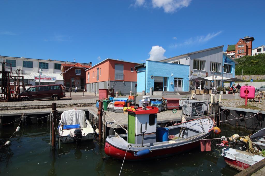 Ferienwohnung Kutterfisch Direkt Im Stadthafen Sassnitz Buitenkant foto